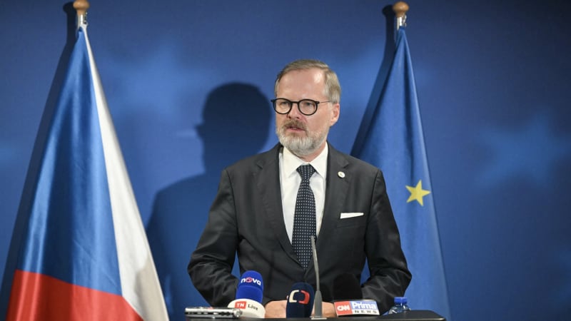 Fiala má za sebou poslední Evropskou radu. Jak se z euroskeptika stal spojenec Bruselu?