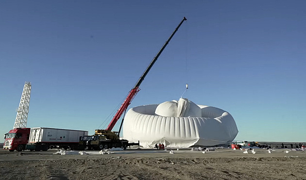 V Číně zkouší nafukovací turbínu. Má být rychle přemístitelná