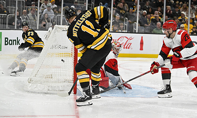 Boston udolal Carolinu, Nečas pálil za Colorado. Vladař střídal