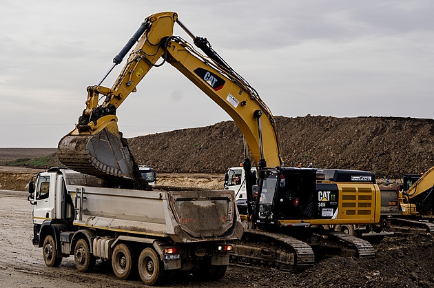 Začalo omezení vlaků z Prahy na Benešov. Hrozí kolaps dopravy, varuje Ropid
