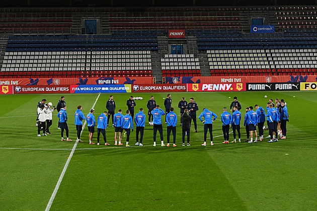 Na Gibraltar i se Součkem, přejí si čtenáři. Váhají, koho vedle Karabce se Schickem