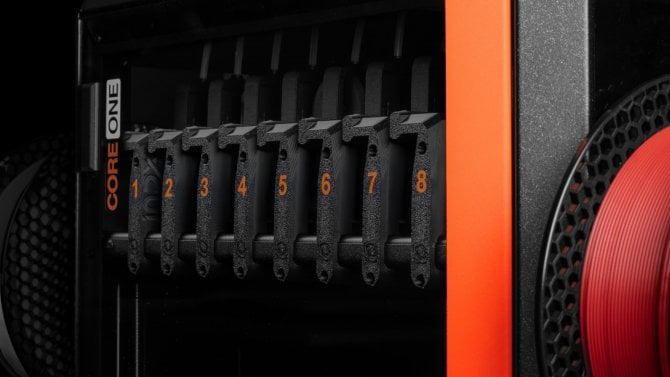 Průša a Bondtech představili plnohodnotný toolchanger, který trumfne i Vortek od Bambu Lab