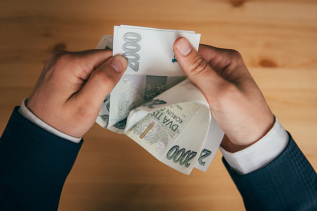 Velký mzdový průzkum. Firmy letos zaměstnancům přidají tři až pět procent