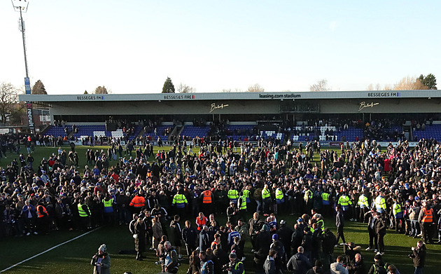 Opil se a koupil klub, teď vyřadil obhájce. Asi vezmu celý tým na Ibizu, žertuje boss