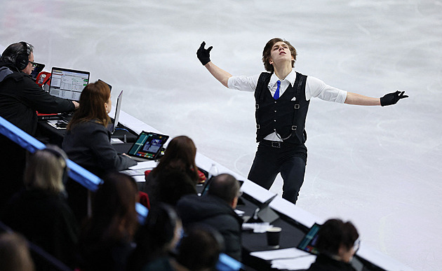 Žori si srovnal hlavu, říká Březina o Reshtenkovi. Věří mu i na čtverného axela