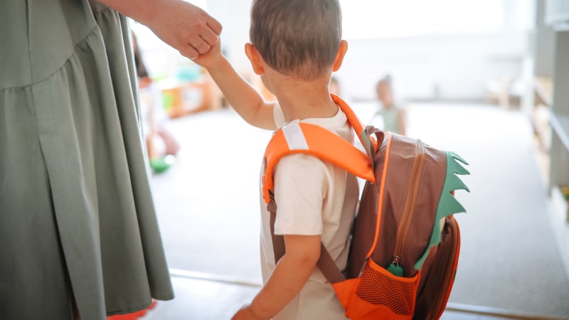 Tragédie v berlínské školce: Na pětiletého chlapce spadly dveře, oživování nepomohlo