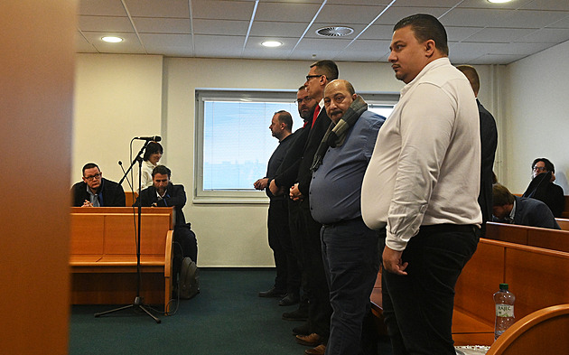 Z bytové kauzy vyvázl šéf odboru s podmínkou, pokuta ani nedosahuje výše úplatků