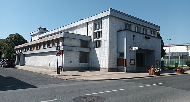 Nejsi místní, zaplatíš za parkování víc. Roudnice nechce v centru dlouhodobé návštěvy