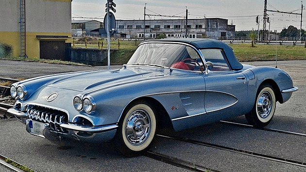 Vyvolávací cena 2,8 milionu. Stát draží ikonické veterány, zájemce láká fotkami