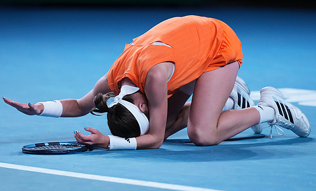 Bartůňková šokovala světovou desítku! Postupují také Menšík, Macháč či Plíšková