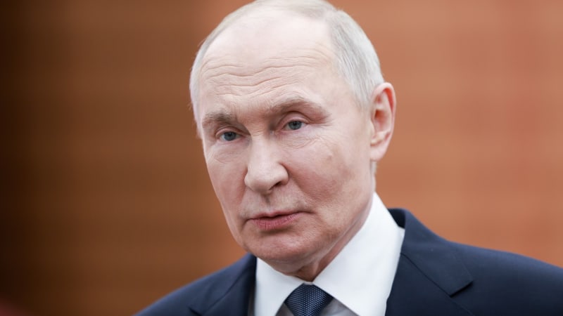 Putin dal Trumpovi slib: Přestane útočit na Kyjev. Ukrajinskou metropoli svírají kruté mrazy