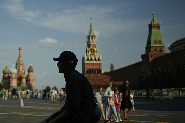 Ruský komik dostal skoro šest let za vtipy o veteránech a Ježíši