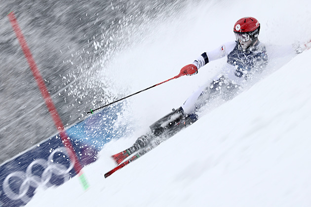 10. den ZOH 2026 ONLINE: Müller extrémní slalom nedokončil, curleři vyzvou Kanadu