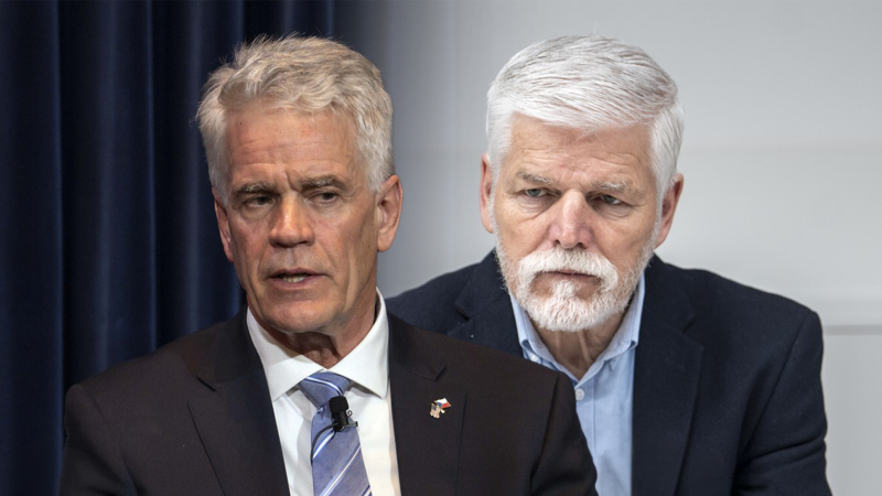 Není to nejlepší volba slov. Americký velvyslanec komentoval Pavlova vyjádření o vraždách