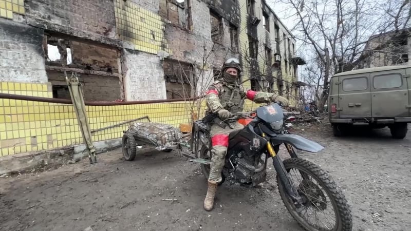 Záběry likvidace okupantů na motocyklech. Ukrajinci se pochlubili odražením ruského útoku