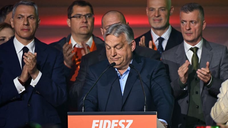 Mizející Orbán i cesta Michelangela do Ruska. Maďarské volby podnítily lidovou tvořivost
