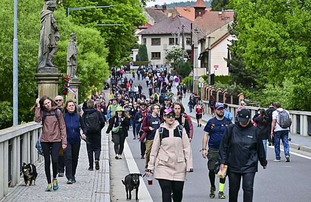 Zaznělo „Jdi do prčic!“, tak se sebrali a šli. Nejslavnější pochod slaví kulaté výročí