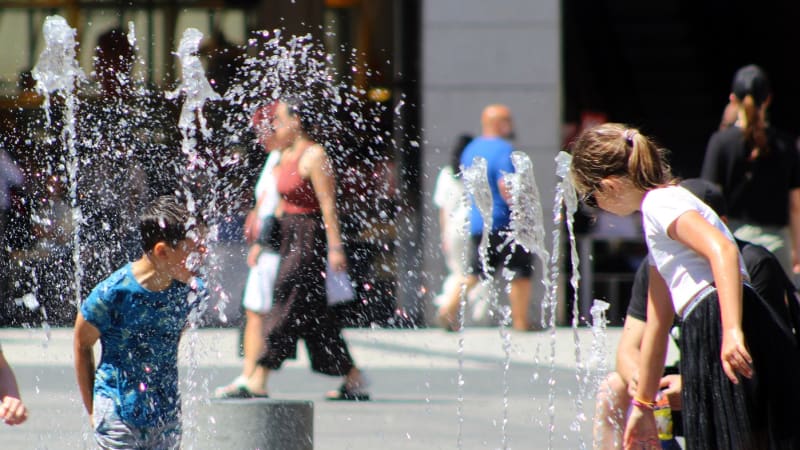 Sledujte RADAR: Česko čeká letní víkend, mohou udeřit i bouřky. Podívejte se, jak bude u vás