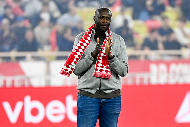 Fotbalové přestupy ONLINE: Yaya Touré si zatrénuje v Bratislavě, Sochůrek prodloužil