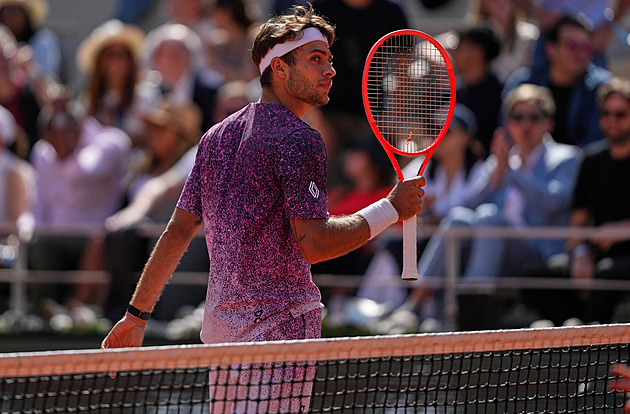 Roland Garros ONLINE: První set finále jasně pro Zvereva, druhý získává Cobolli