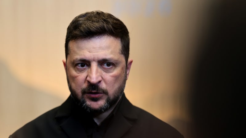 Kyjevem duní exploze, na město dopadají rakety. Zelenskyj varoval před masivním ruským útokem