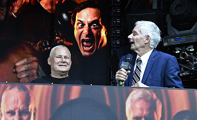 Souboje za miliony. Bojová organizace slibuje bitky s Kajínkem či Paroubkem