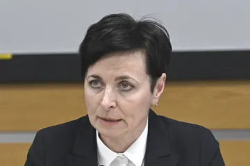 Žalobci se řídí zásadami trestního řízení, ne prioritami vlády, vzkázala Bradáčová Tejcovi