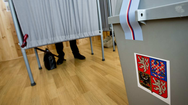 ON-LINE: Česko čekají komunální a senátní volby. Sledujte výsledky, dění i zajímavosti